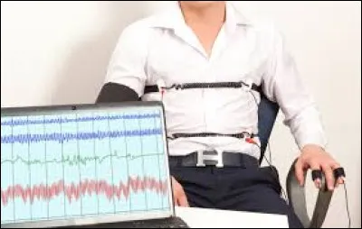 Sous quel autre nom le détecteur de mensonge est-il aussi connu ?