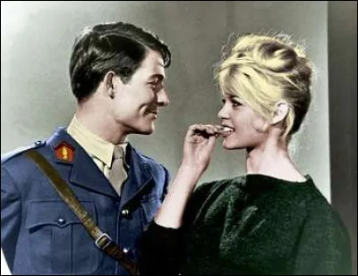 Comment Christian-Jaque avait-il titré son film dans lequel jouait la superbe Brigitte Bardot ?