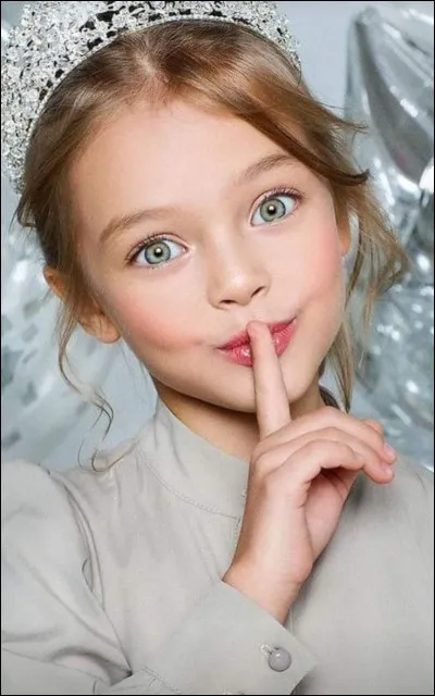 Et le prénom Apolline ?