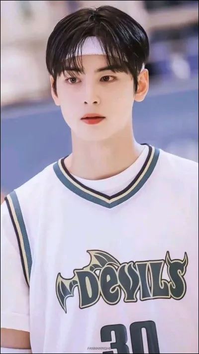 Et lui, comment s'appelle-t-il ?