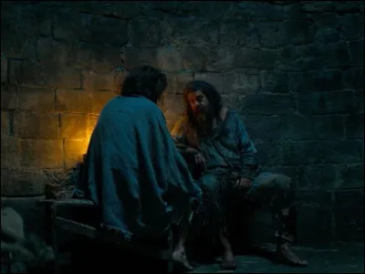 Et durant son mariage avec cette femme, Edmond se fait arrêter, pour un crime qu'il n'a pas commis. Il est détenu au...