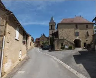 Nous terminons notre promenade à Saint-Médard-de-Presque. Village de l'arrondissement de Figeac, il se situe dans le département ...