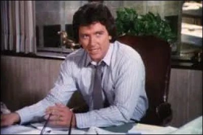 Dans la série "Dallas", quel membre de la famille Ewing est interprété par l'acteur Patrick Duffy ?