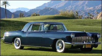 Quel est le nom de ce modèle produit par Lincoln de 1956 à 1957 ?