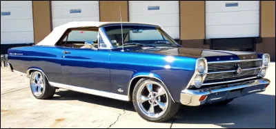 Quel est le nom de ce modèle produit par Ford de 1966 à 1967 ?