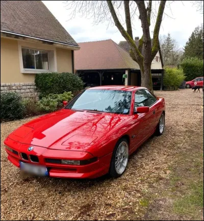 Un scarabée peut porter sur son dos...