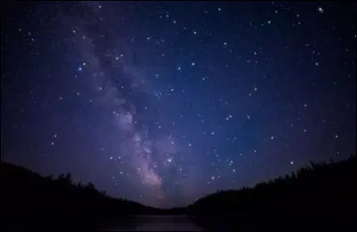 Que pr&eacute;f&egrave;res-tu ? Les &eacute;toiles, la lune, le soleil ou autre chose ?