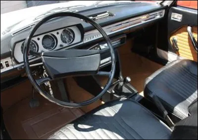 C'est encore une voiture française mais sortie en 1968, c'est...