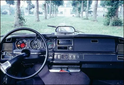 Le concurrente de l'époque qui avait déjà de la bouteille c'est...