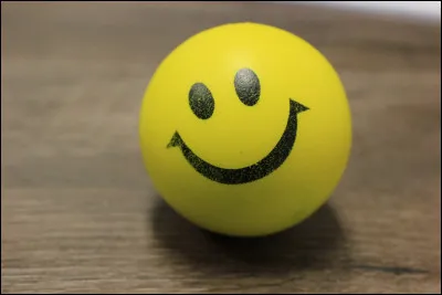 Je suis un marchand de rêves
Je ne chante que pour le plaisir
C'est Dave qui le dit, aussi que garde-t-il ?