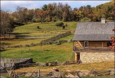 Bourvil - À la campagne - 1950 - On chante tout le temps Paris, la place Pigalle / Les iles des tam-tams / Ou les beautés fatales / Moi, jvais chanter mes champs / Et, dune voix très ferme / Ouvrant ma bouche en grand / Je vais chanter. Que va-t-il chanter ?