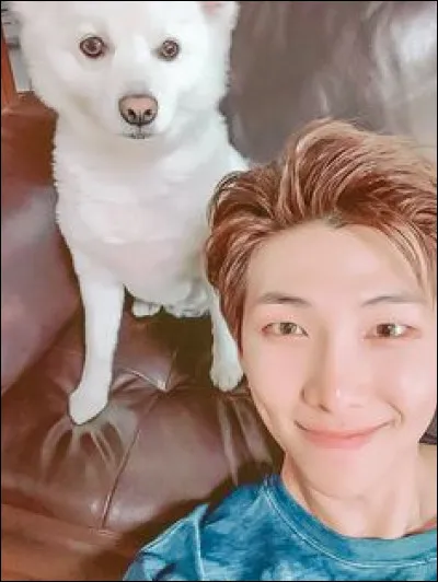 Pour finir, a-t-il un animal de compagnie ?