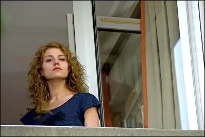 Émilie Dequenne a joué dans un drame sorti en 2009 et réalisé par André Téchiné. Dans ce film, il y a aussi Catherine Deneuve, Michel Blanc et Nicolas Duvauchelle. Comment s'appelle ce film ?