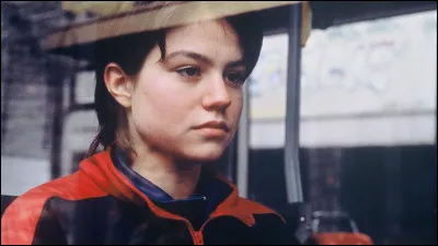 Comment s'appelle le film où nous voyons Émilie Dequenne pour la première fois ?