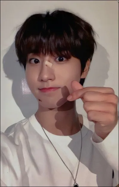 En vacances, tu ne pars jamais sans :