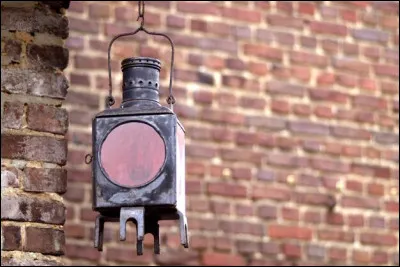 Où Édouard Leclerc a-t-il ouvert son premier magasin en 1949 ?