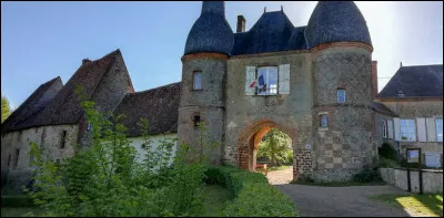 Outre sa puissance militaire, l'ordre des Templiers avait accumulé une énorme fortune provenant principalement de l'exploitation de leurs immenses domaines agricoles réparties sur tout le territoire appelées :