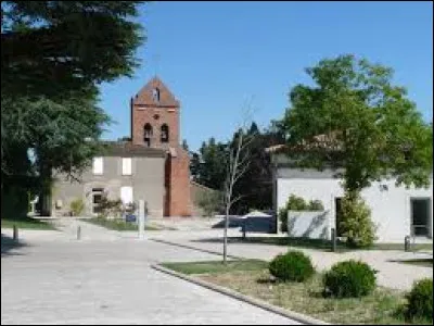 Village de l'aire d'attraction Toulousaine, travers&eacute; par la Marcaissonne et la Saune, Pr&eacute;serville se situe dans le d&eacute;partement ...