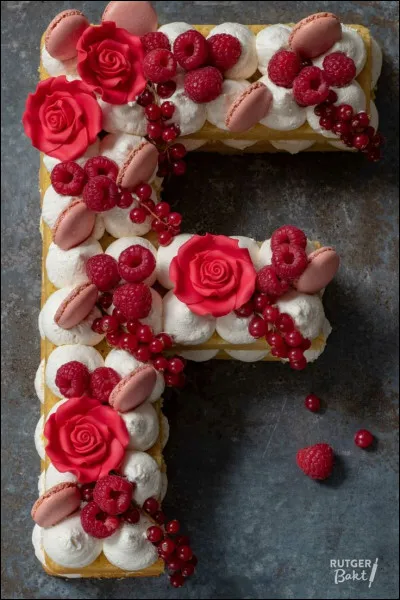 Fondue : quel vin blanc choisirez-vous pour accompagner une vraie fondue savoyarde, avec respect de la tradition locale ?