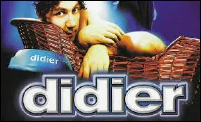 Qui est le maître d'Alain Chabat dans le film "Didier" ?