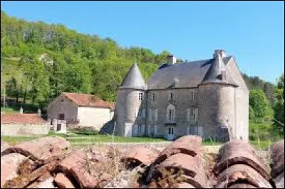 Notre balade prend fin au ch&acirc;teau de Vivey. Petit village de 51 habitants, dans l'arrondissement de Langres, il se situe dans l'ancienne r&eacute;gion ...