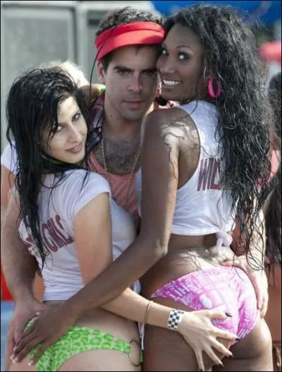 Quel concours organise le personnage jou par Eli Roth ?