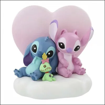 Comment sappelle Stitch en rose ?