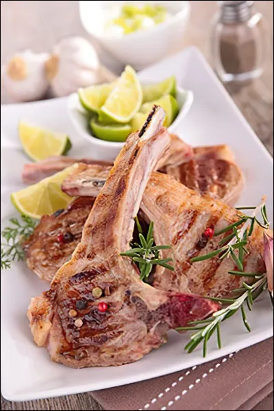 Que sont ces côtes délicieuses au grill ?