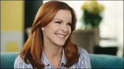 Toujours dans la saison 1.
À qui dit-elle "Je ne vous déteste pas, bien au contraire. J'ai pitié de vous !" ?