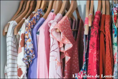 Pour vous mesdames, selon la tradition, quel vêtement est indispensable dans votre garde-robe ?