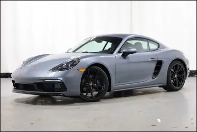 Et moi, je suis une...