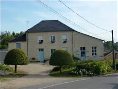 Petit village Ardennais de 56 habitants, Suzanne se situe en région ...