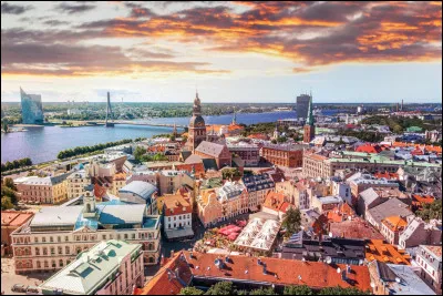 Ma capitale est Riga, qui suis-je ?