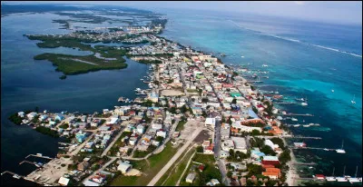 Ma capitale est Belmopan, qui suis-je ?