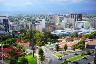 Ma capitale est Windhoek, qui suis-je ?