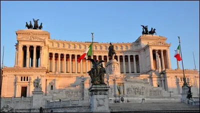 Quel est le nom de ce monument à la gloire de l'unification italienne ?