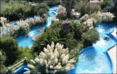 Aquatique : dans quelle station balnéaire se trouve cet Aqualand où vous pourrez profiter de multiples activités aquatiques, dans le département de l'Hérault ?