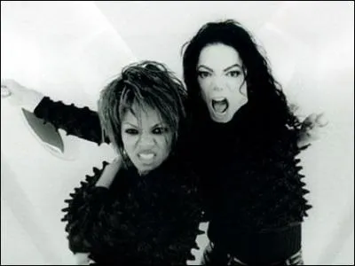 De quelle vido provient cette image o il est en duo avec sa soeur Janet ?