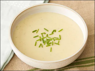 Quel légume est essentiel à la préparation dune vichyssoise ?