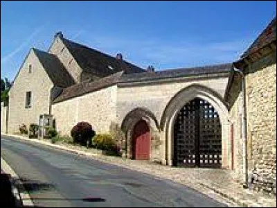 Nous sommes maintenant dans le Vexin français, à Hodent. Village de l'arrondissement de Pontoise, il se situe dans le département ...