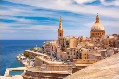 Quelle île méditerranéenne a été cédée par l'ordre religieux qui porte aujourd'hui son nom à la France en 1798 ?