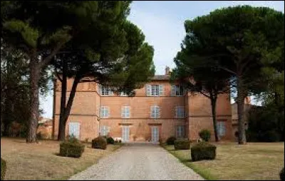 Je vous emm&egrave;ne en Occitanie au ch&acirc;teau de Saint-Geni&egrave;s-Bellevue. Ville de l'aire urbaine Toulousaine, elle se situe dans le d&eacute;partement ...