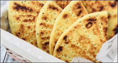 Quest-ce qui différencie la kesra algérienne de la kesra marocaine ?