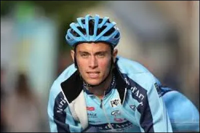 Alexis Carlin est un cycliste champion de la Manche, de vitesse.
Quel canidé est un carlin ?