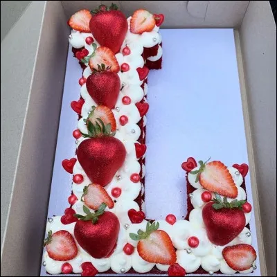 Loup : quelle herbe aromatique au goût légèrement anisé, est utilisée pour fourrer le ventre du poisson cuit au barbecue ?