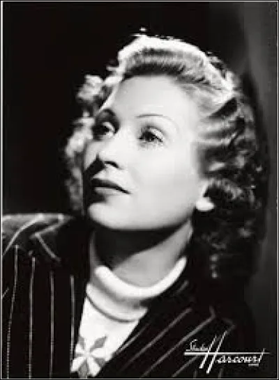 Actrice, Josette Day (1914-1978) est surtout restée dans les mémoires comme Belle dans le film de Jean Cocteau et René Clément de 1946, ''La Belle et la Bête''. Elle a tourné avec les plus grands réalisateurs de son époque dont Marcel Pagnol en 1940, dont elle fut sa compagne de 1939 à 1944 . Dans quelle comédie dramatique ?