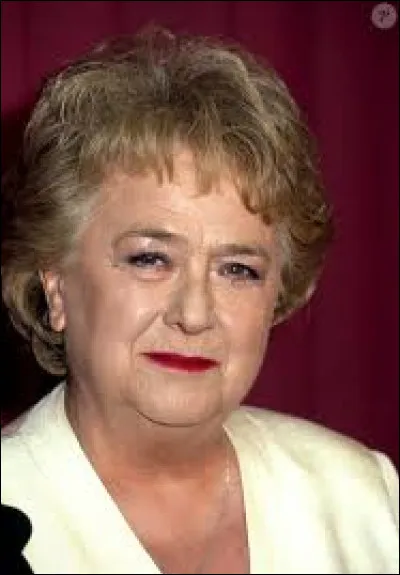 Jacqueline Maillan (1923-1992) est une actrice surtout connue pour ses nombreux rôles au théâtre. En 1963, dans quelle comédie de Jean Girault joue-t-elle Cynthia Monestier épouse de Léonard Monestier interprété par Louis de Funès ?