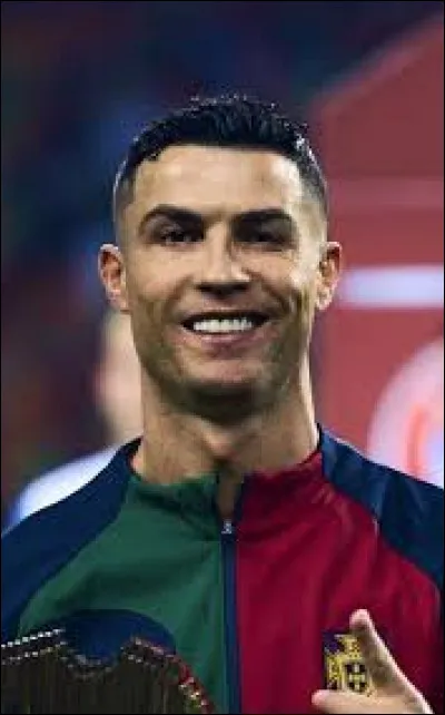 Dans ce pays, le célèbre footballeur Cristiano Ronaldo y est né.