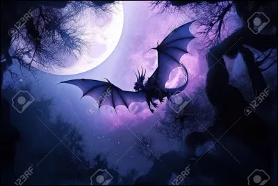 4 - Je suis un Aile de Nuit, voyant et télépathe. Jai des écailles insensibles et je suis immortel. Jai aussi plus de 2000 ans ! 
Qui suis-je ?