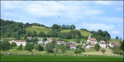 Village de l'arrondissement de Saint-Julien-en-Genevois, Présilly se situe dans le département ...